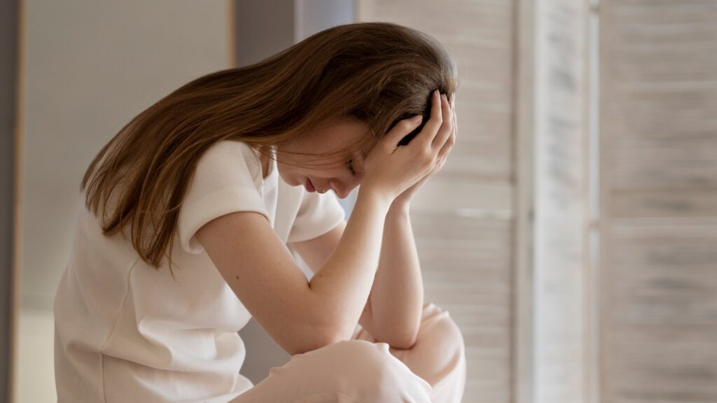 Este pequeño ejercicio mental invertiría la ansiedad en menos de 2 minutos